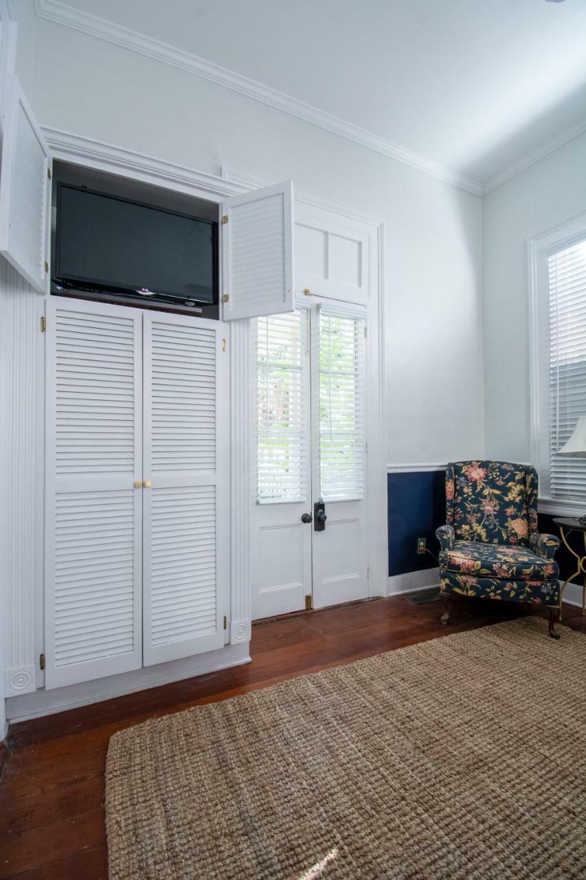 Daybed With Trundle In The Beautiful Ashley Inn 4 Blocks From King St Charleston Exterior foto