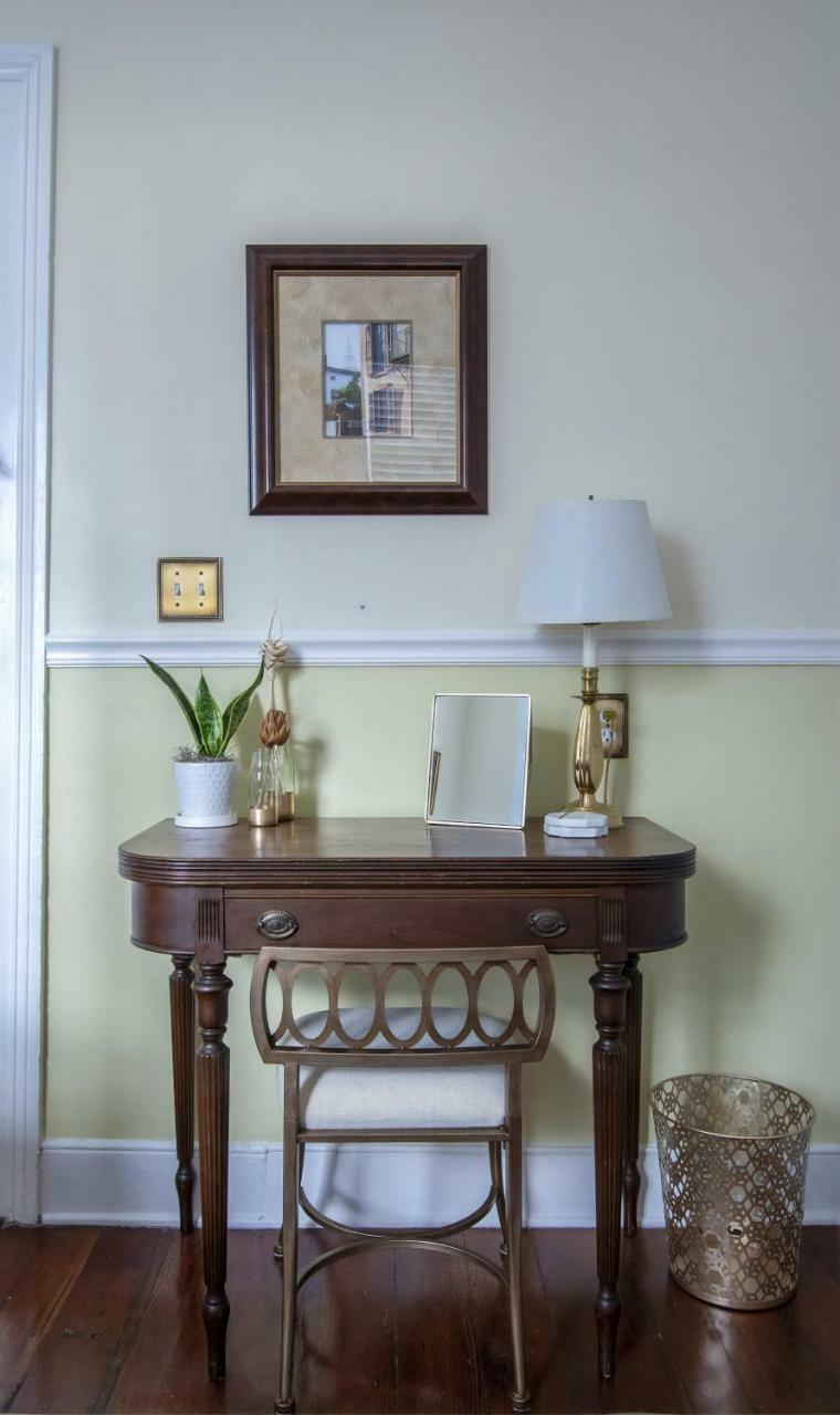 Daybed With Trundle In The Beautiful Ashley Inn 4 Blocks From King St Charleston Exterior foto